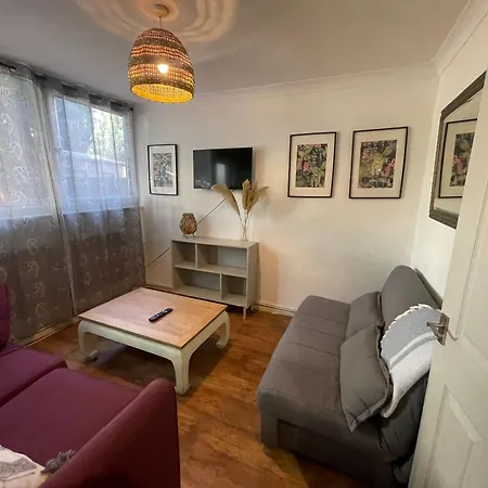 The Woodland Apartment 1